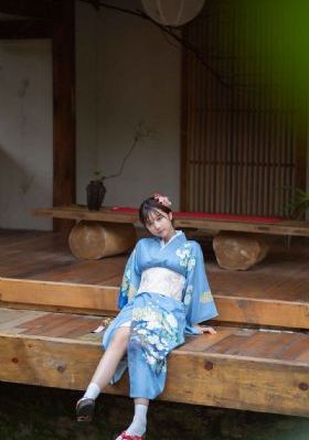 二十五岁女高中生